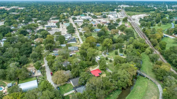 $191,000 | 421 East Park Street, Alvin, TX 77511