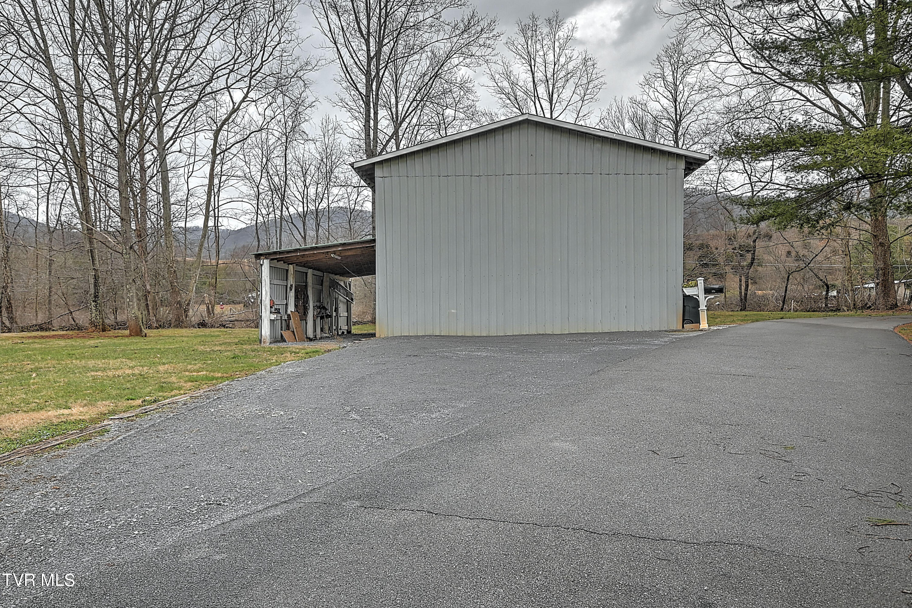 163 Campbell Road Elizabethton, TN 37643 - Photo 48 of 50 163 Campbell JV-57