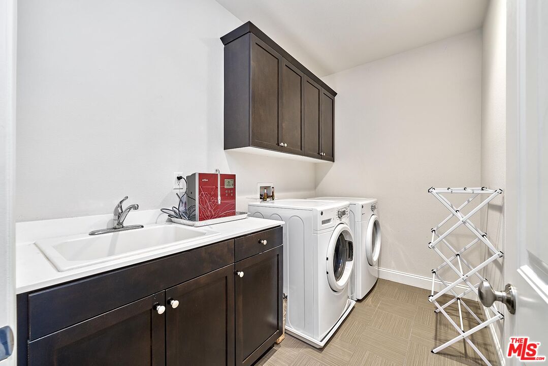 24950 Old Stone Way Stevenson Ranch, CA 91381 - Photo 38 of 59