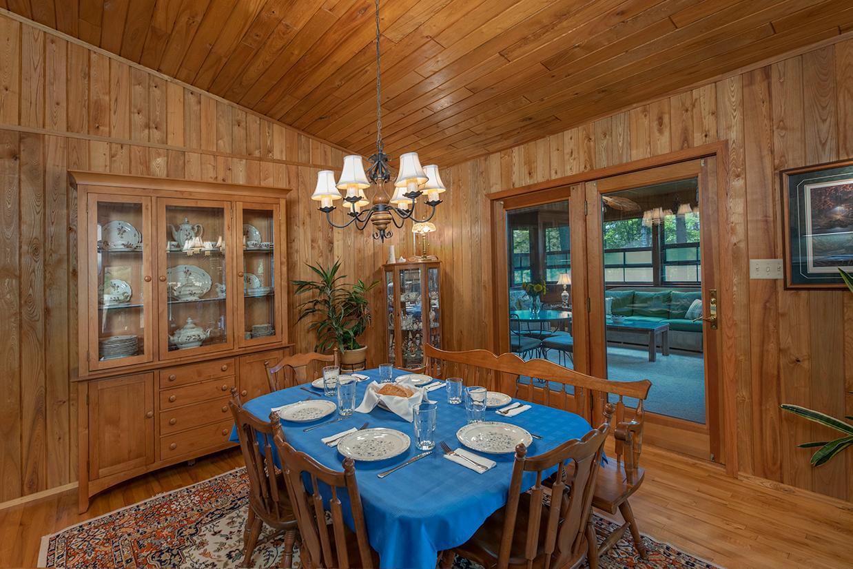 4294 Lakeshore Drive Rhinelander, WI 54501 - Photo 4 of 34 Gallery Image 4