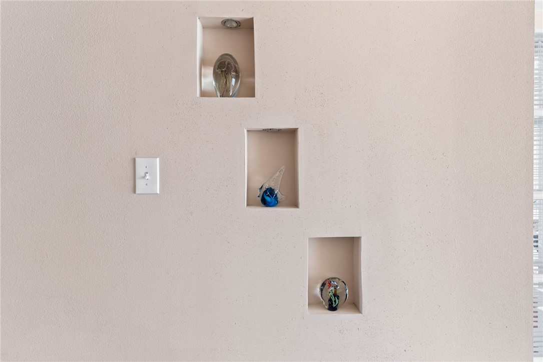 4000 Surfside Boulevard, Unit 508 Corpus Christi, TX 78402 - Photo 8 of 32 a picture of a wall with a window