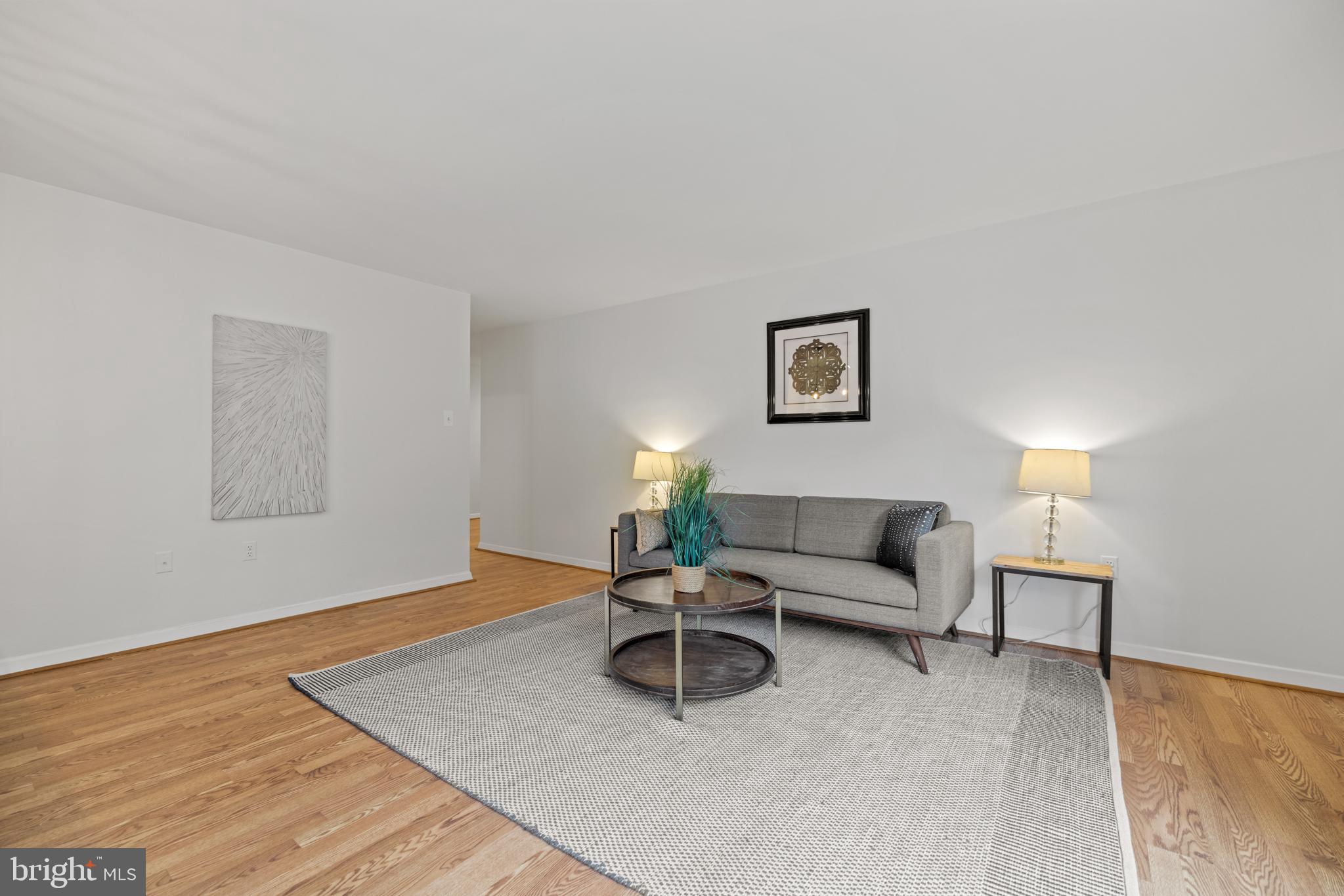 2501 Calvert Street Northwest, Unit 312 Washington, DC 20008 - Photo 3 of 31