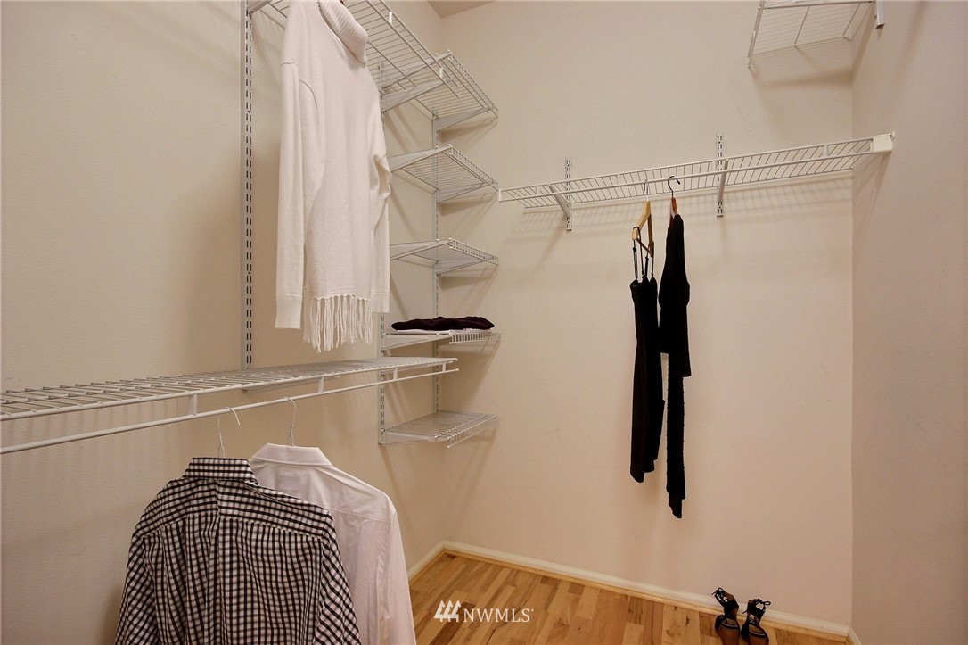 2960 Southwest Raymond Street, Unit 102 Seattle, WA 98126 - Photo 14 of 25