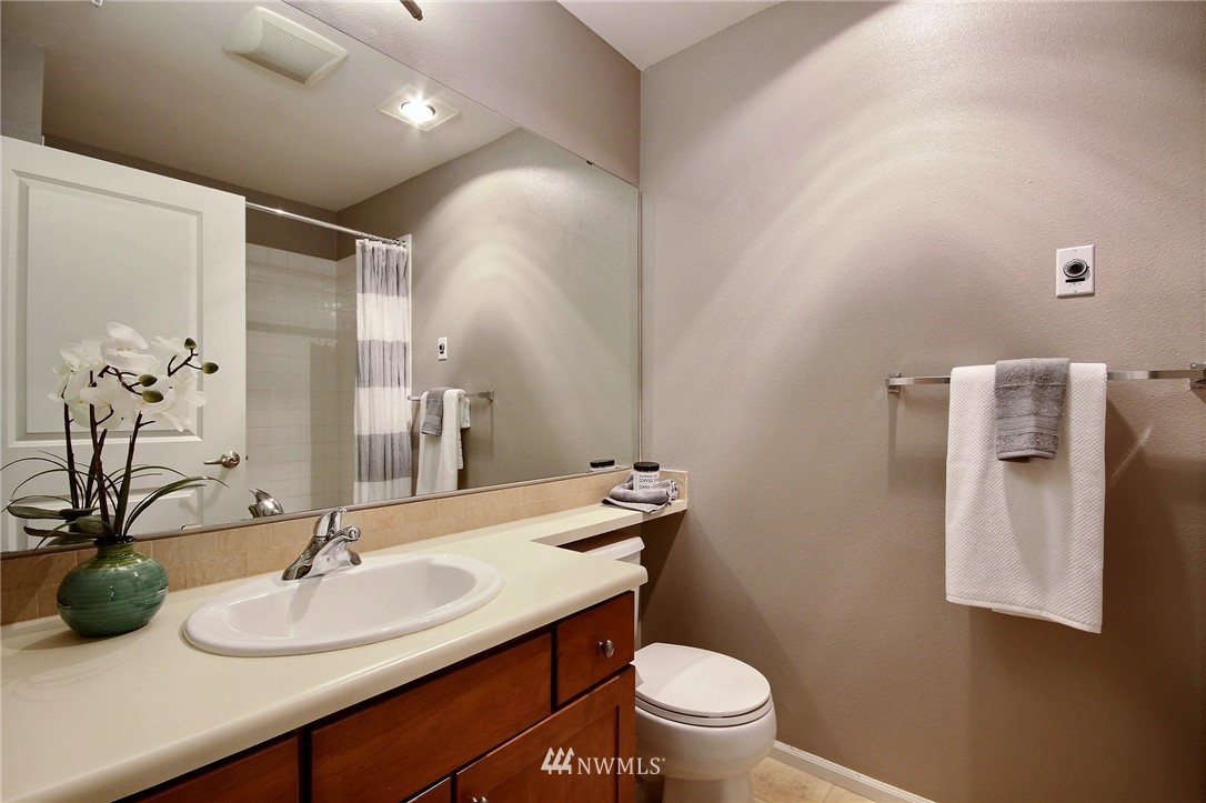 2960 Southwest Raymond Street, Unit 102 Seattle, WA 98126 - Photo 16 of 25