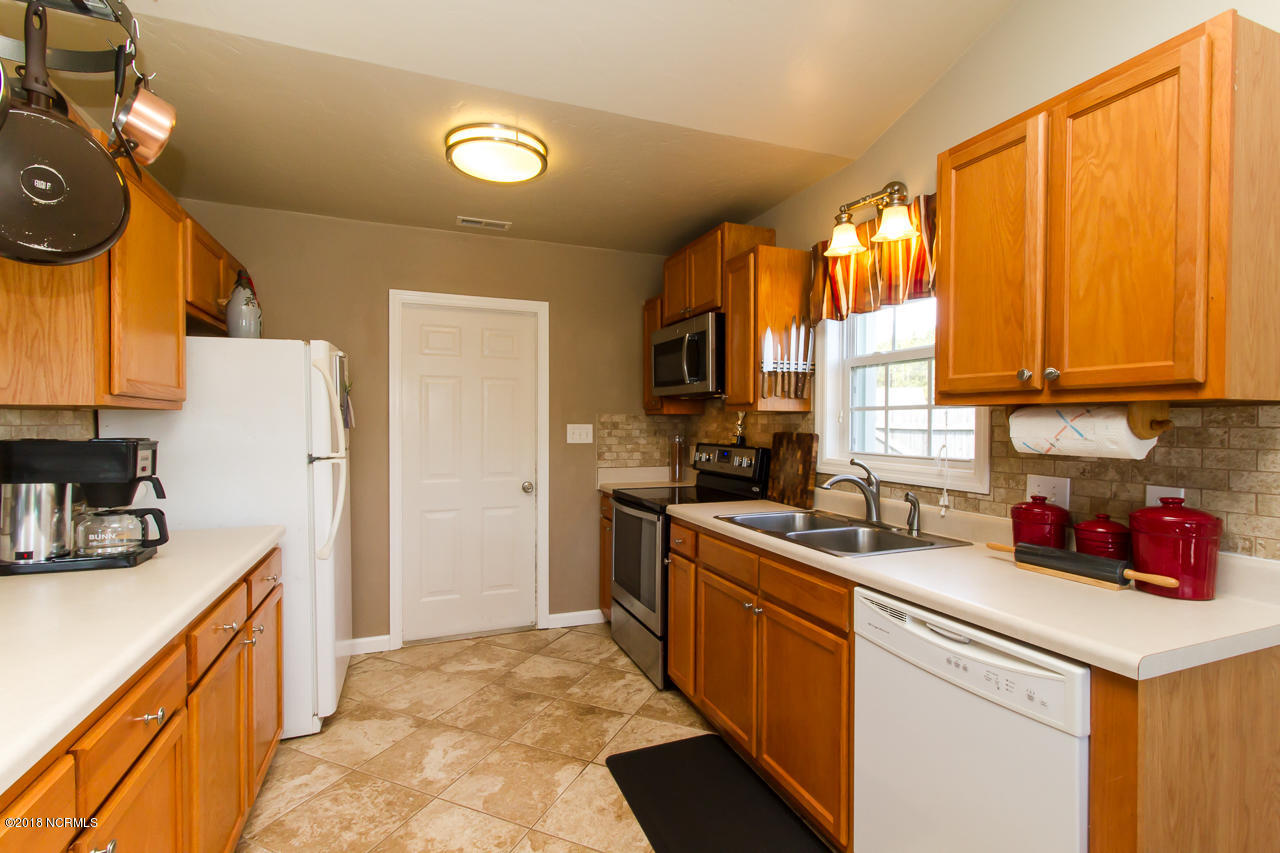 502 Sumrell Way Hubert, NC 28539 - Photo 24 of 43 24