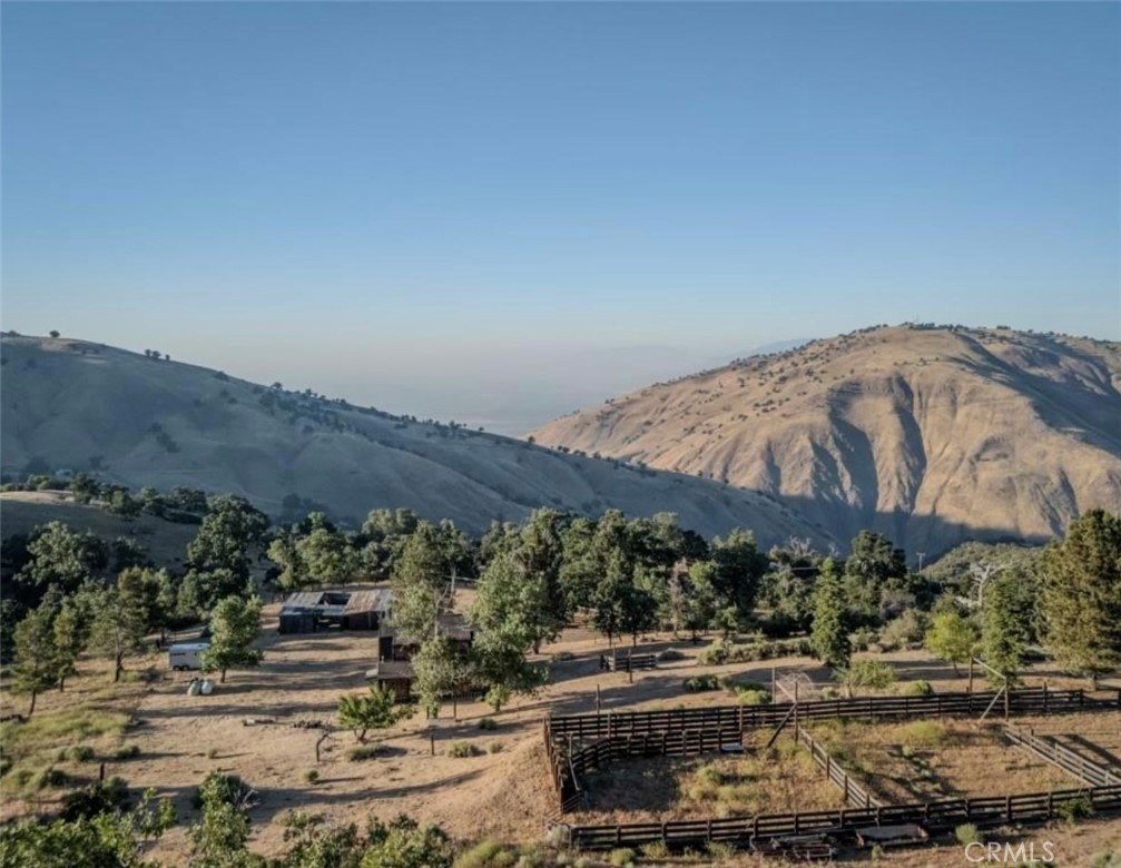 7700 Digier Road Lebec, CA 93243 - Photo 6 of 30 a view of a street