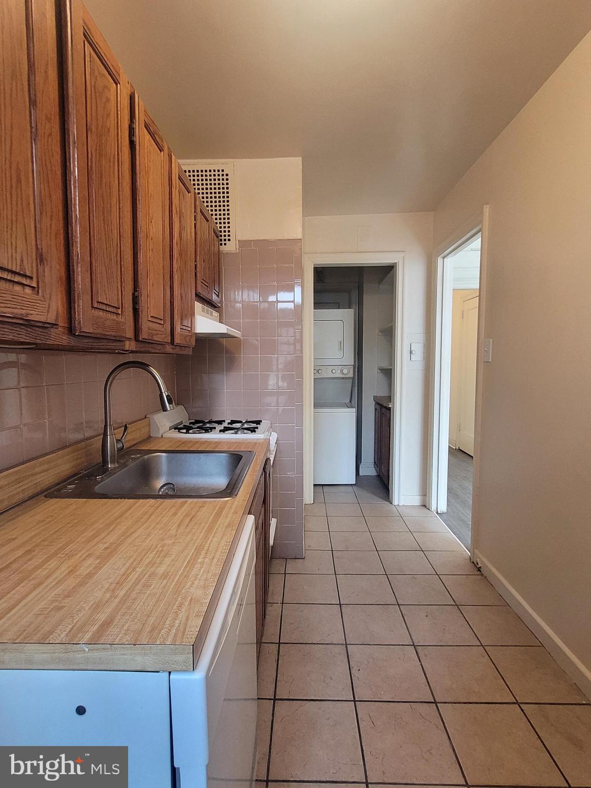 2031 Locust Street, Unit 604 Philadelphia, PA 19103 - Photo 6 of 20
