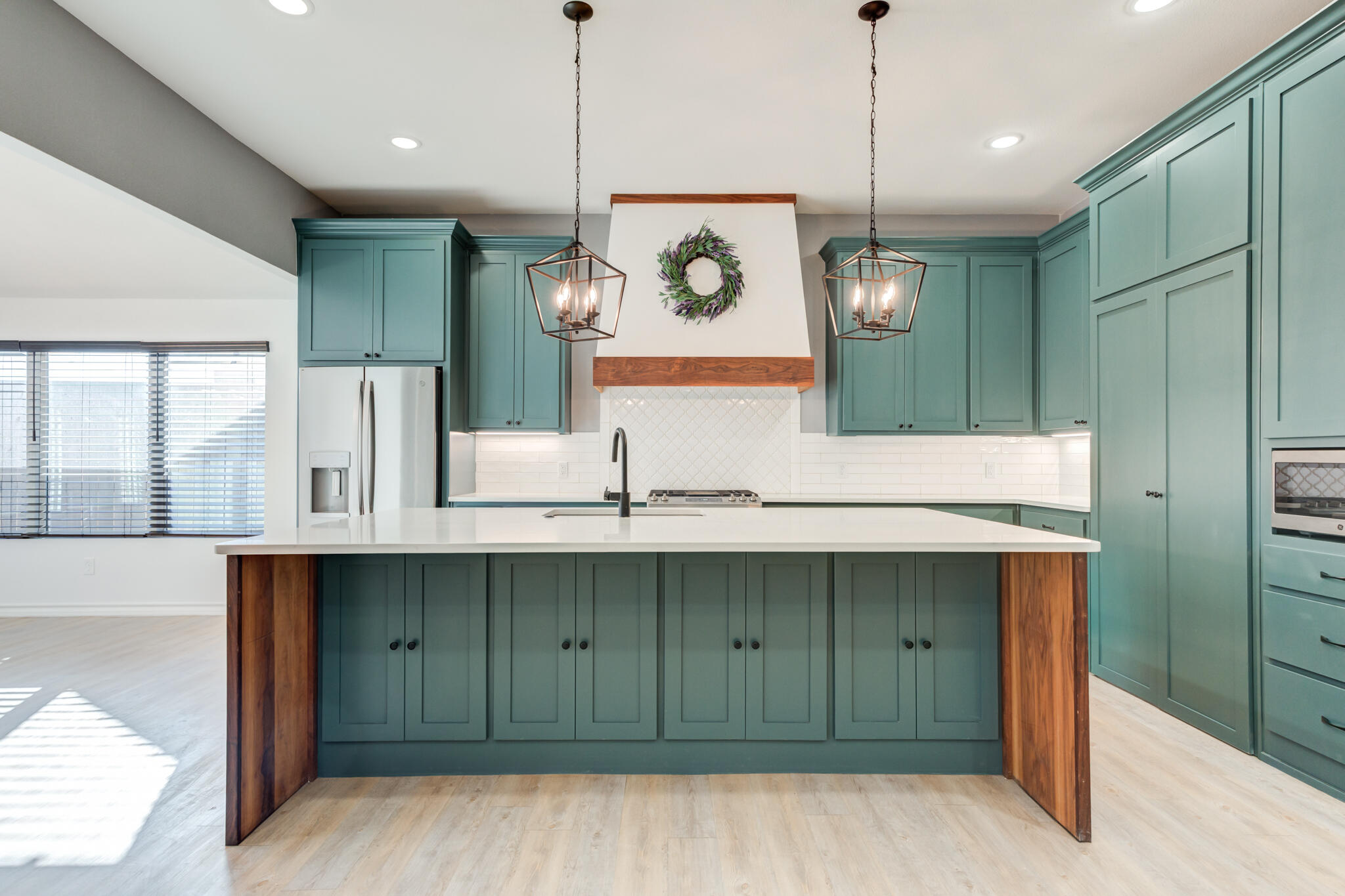 12701 Kenosha Avenue Lubbock, TX 79423 - Photo 18 of 61 a bathroom with a sink and a mirror