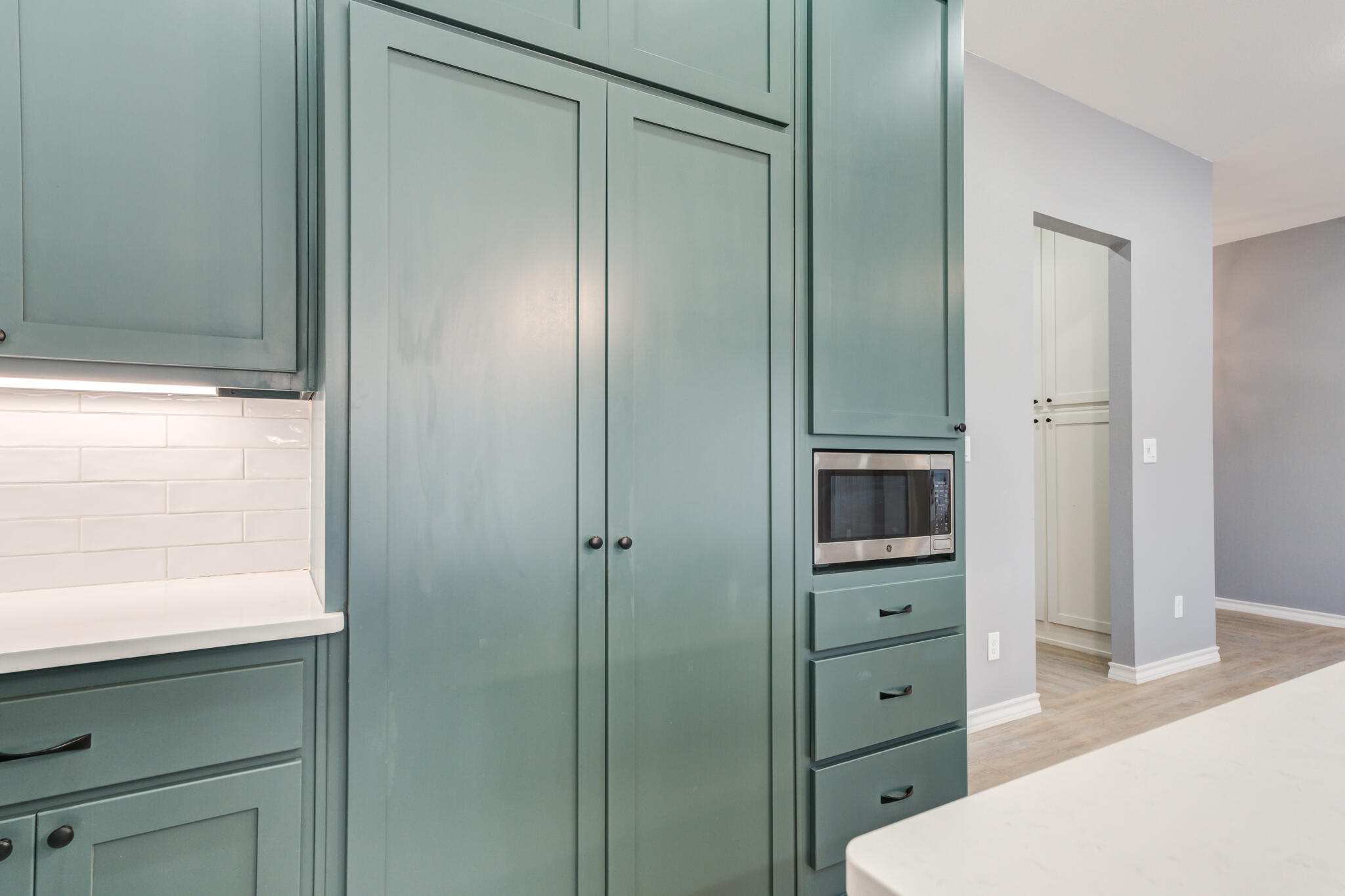 12701 Kenosha Avenue Lubbock, TX 79423 - Photo 23 of 61 a bathroom with a shower and a sink