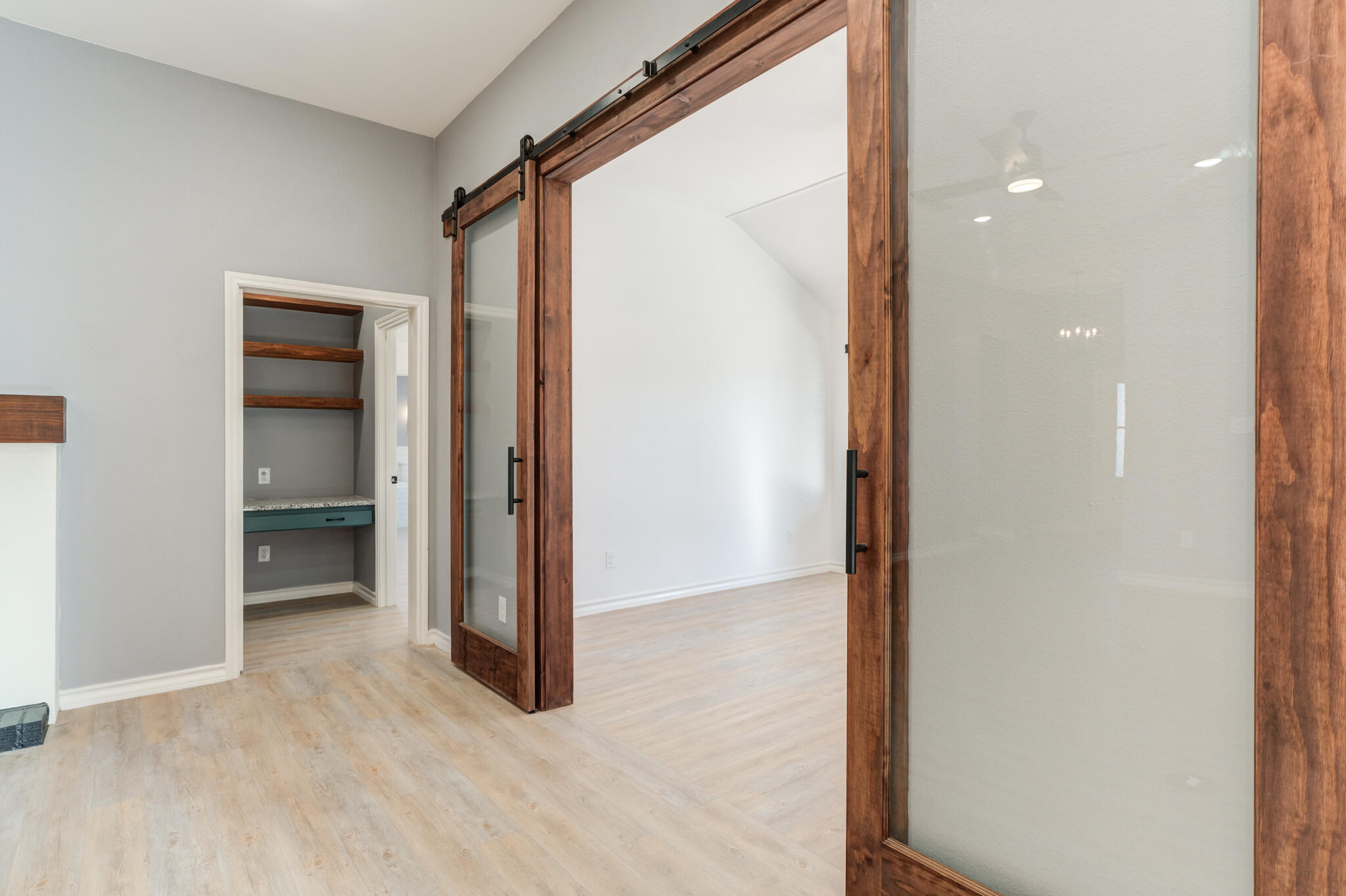 12701 Kenosha Avenue Lubbock, TX 79423 - Photo 30 of 61 an empty room and closet area