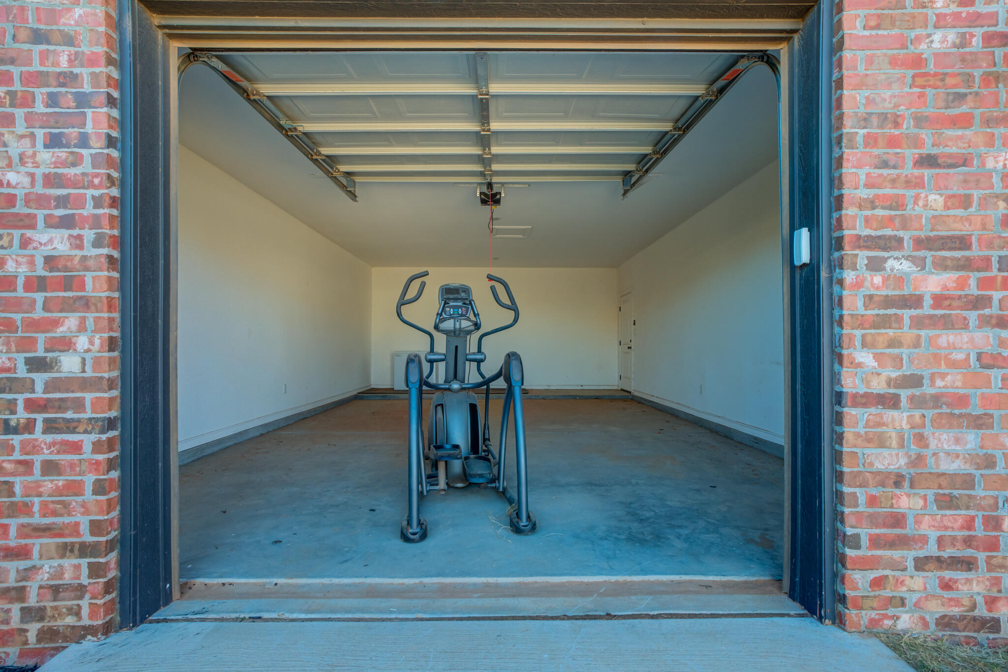 12701 Kenosha Avenue Lubbock, TX 79423 - Photo 56 of 61 12701-Kenosha-Ave_Lubbock-TX_62_3rd-Car-