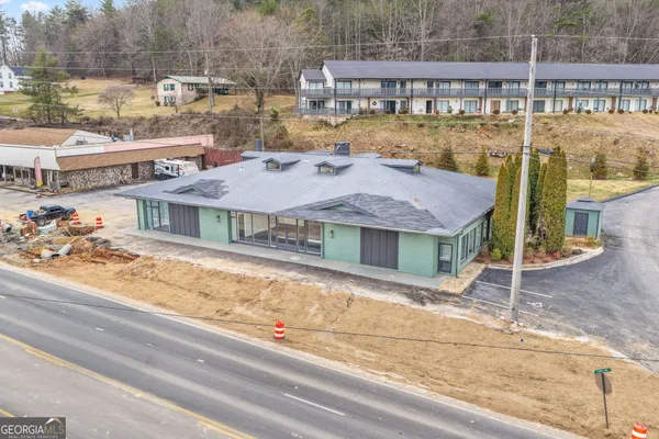 $525,000 | 3 Dillard Sky Lane, Dillard, GA 30537