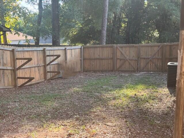 252 Panama Drive Crestview, FL 32536 - Photo 32 of 36 a view of a backyard