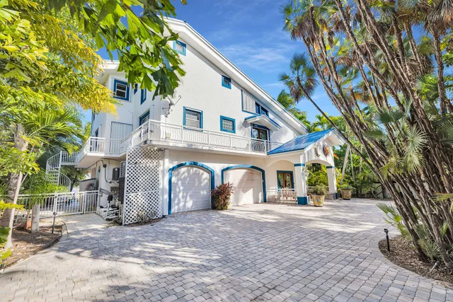 $3,200,000 | 35 Mutiny Place, Key Largo, FL 33037