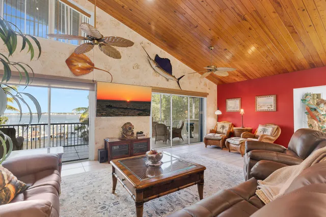 $3,200,000 | 35 Mutiny Place, Key Largo, FL 33037