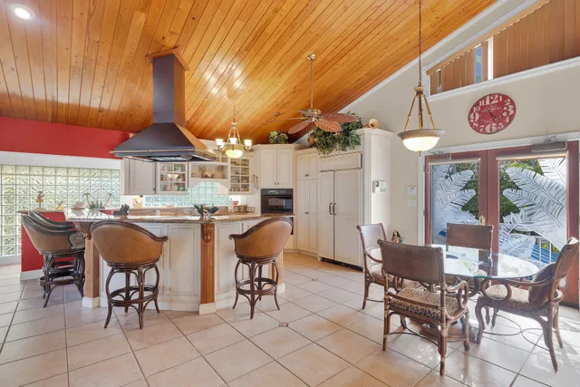 $3,200,000 | 35 Mutiny Place, Key Largo, FL 33037