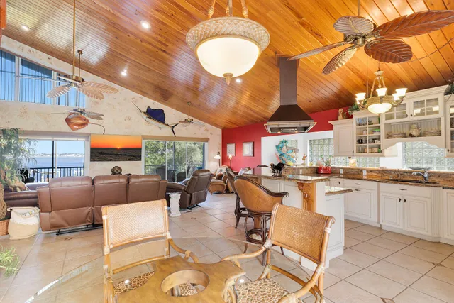 $3,200,000 | 35 Mutiny Place, Key Largo, FL 33037