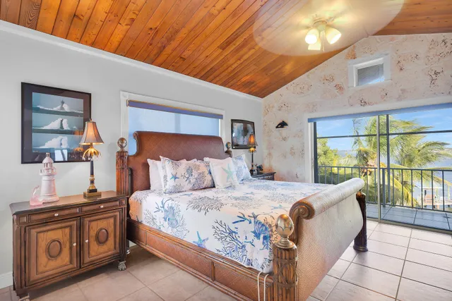 $3,200,000 | 35 Mutiny Place, Key Largo, FL 33037