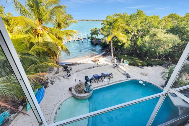$3,200,000 | 35 Mutiny Place, Key Largo, FL 33037
