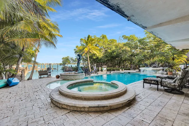 $3,200,000 | 35 Mutiny Place, Key Largo, FL 33037