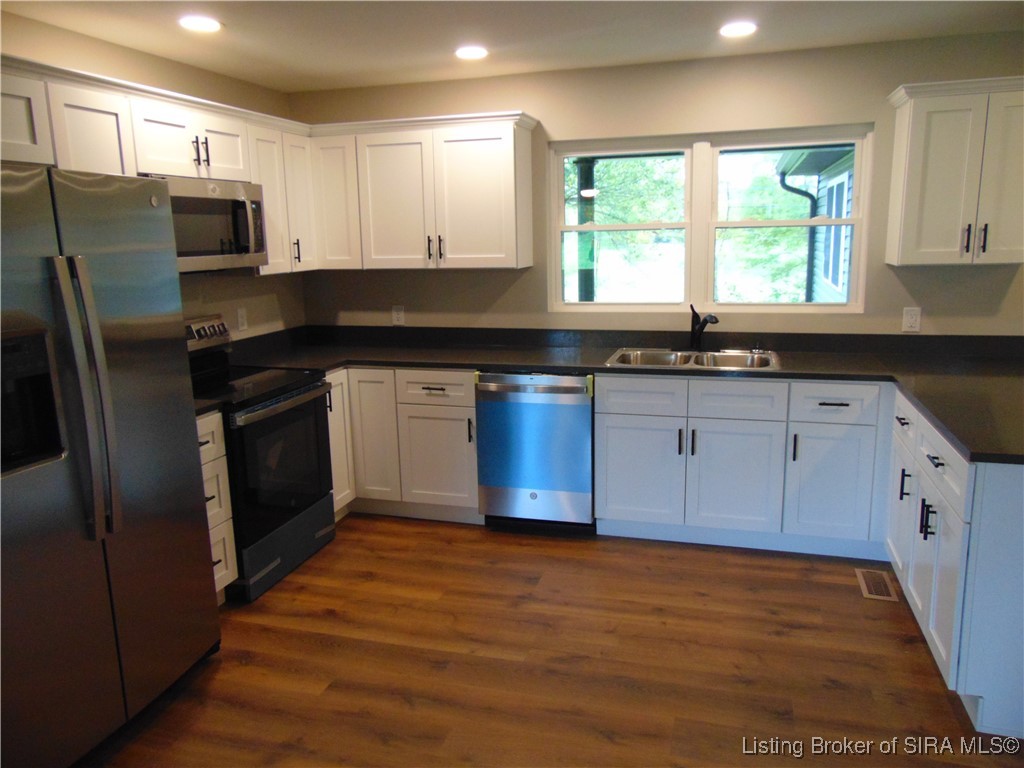 205 Smith Lane Hanover, IN 47243 - Photo 2 of 23