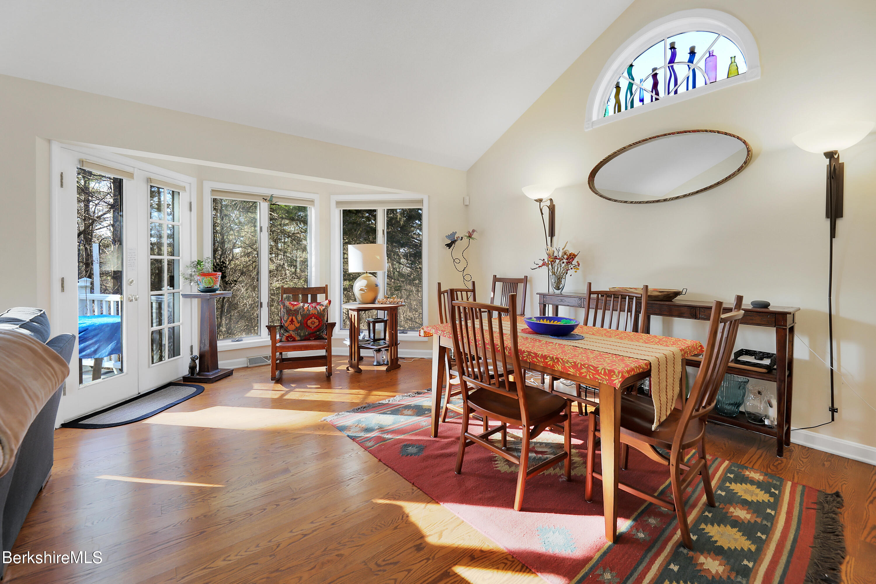 11 Prospect Hill Road, Unit 5 Stockbridge, MA 01262 - Photo 5 of 27 20 Dining Room