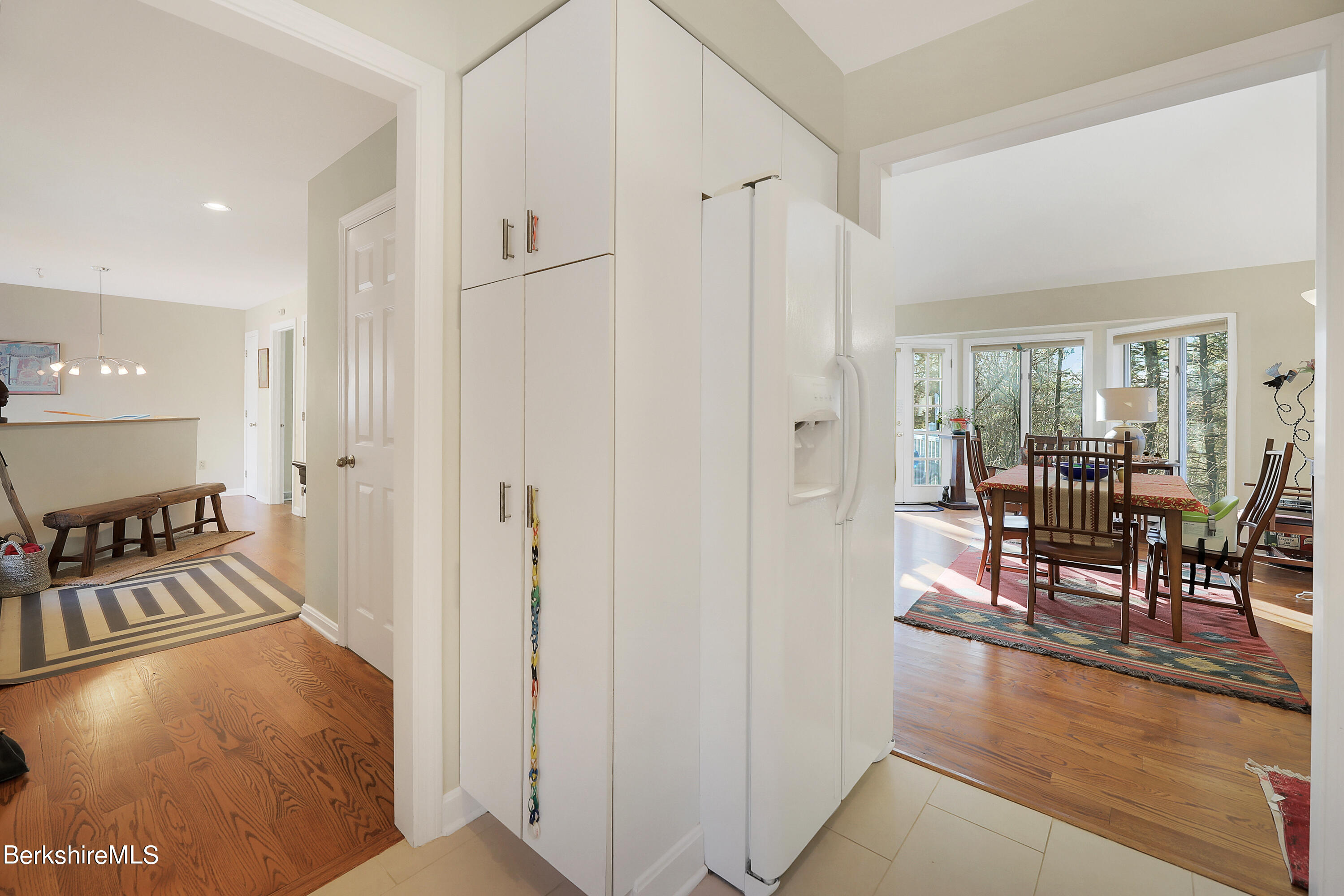 11 Prospect Hill Road, Unit 5 Stockbridge, MA 01262 - Photo 9 of 27 60 Kitchen