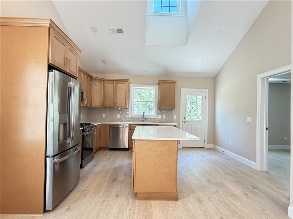 13 Fieldstone Way, Unit 13 Westerly, RI 02891 - Photo 3 of 11