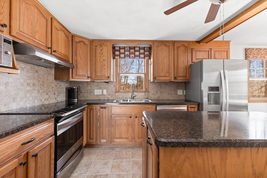 18 Patriot Road Burlington, MA 01803 - Photo 3 of 23 Gallery Image 3