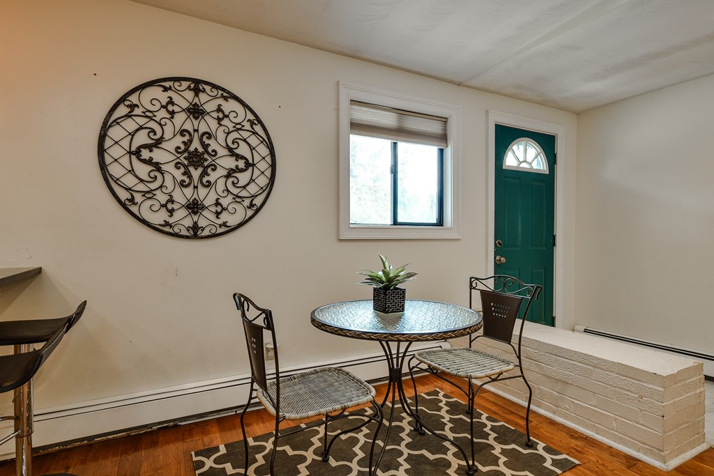 28 Brownlea Road Framingham, MA 01701 - Photo 5 of 20 Gallery Image 5