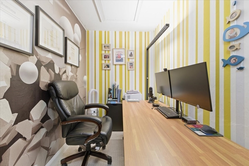 4 Dexter Road, Unit 4 Foxboro, MA 02035 - Photo 18 of 39