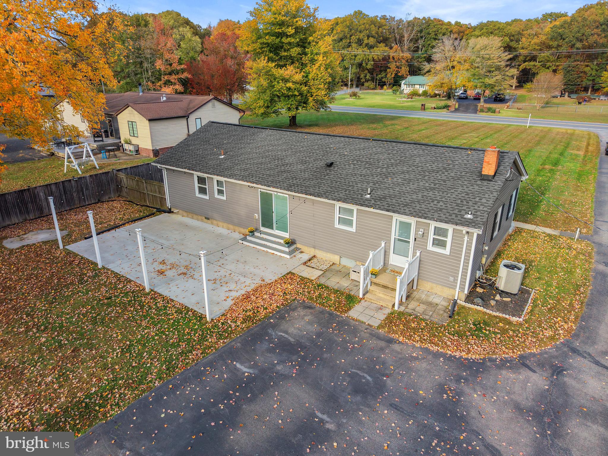 16203 Brandywine Road Brandywine, MD 20613 - Photo 28 of 37 an aerial view of a house with a yard