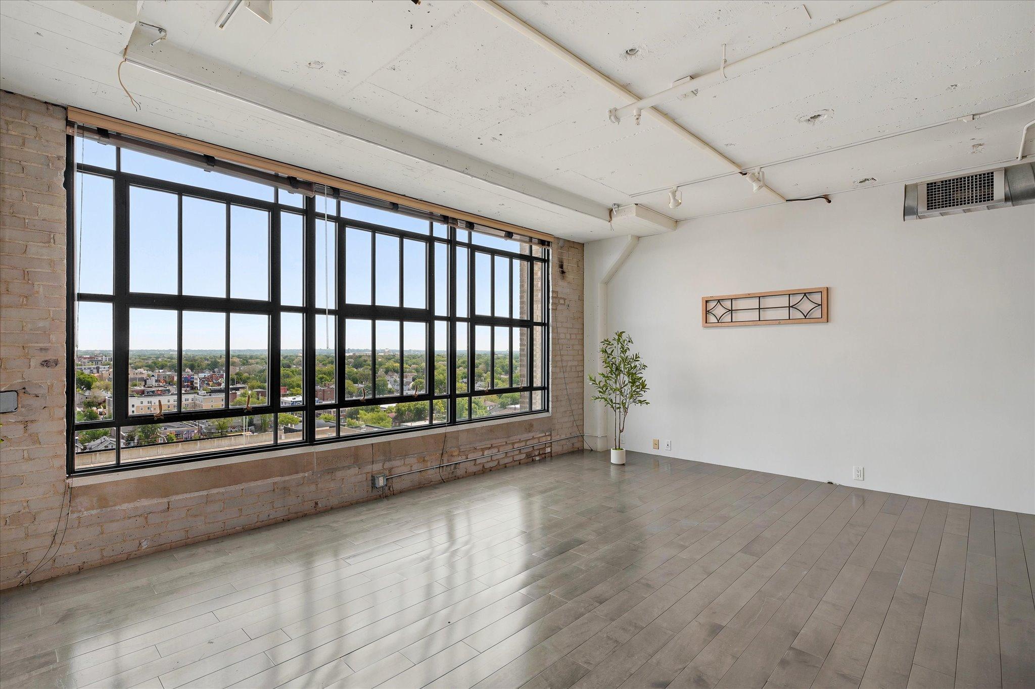 2929 Chicago Avenue, Unit 1002 Minneapolis, MN 55407 - Photo 19 of 59