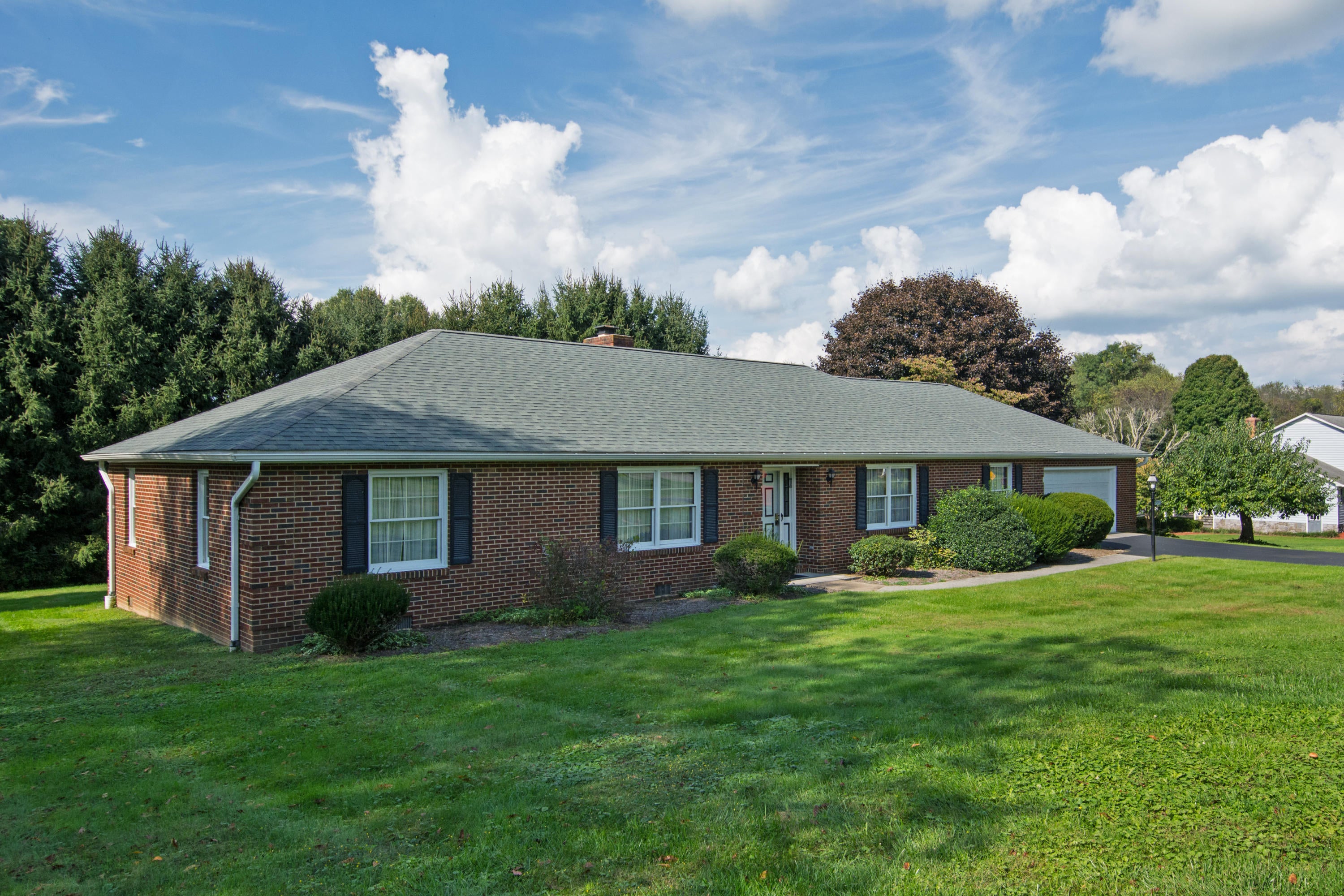 123 Rader Road Lewisburg, WV 24901 - Photo 4 of 75 Gallery Image 4