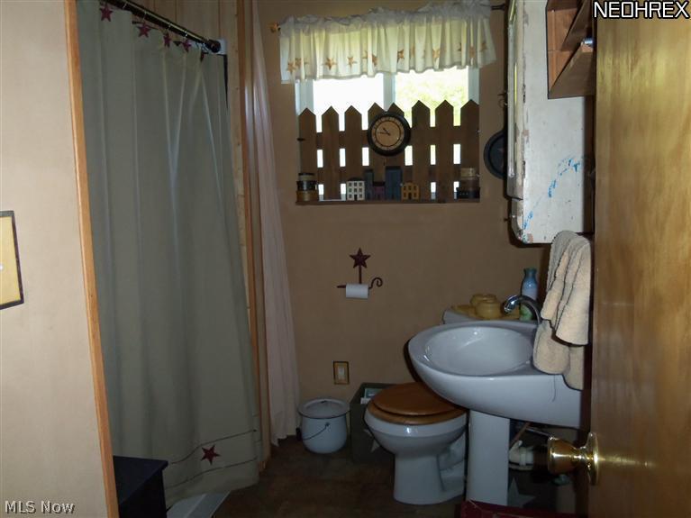 6491 Knapp Road Jefferson, OH 44047 - Photo 11 of 18 Gallery Image 11