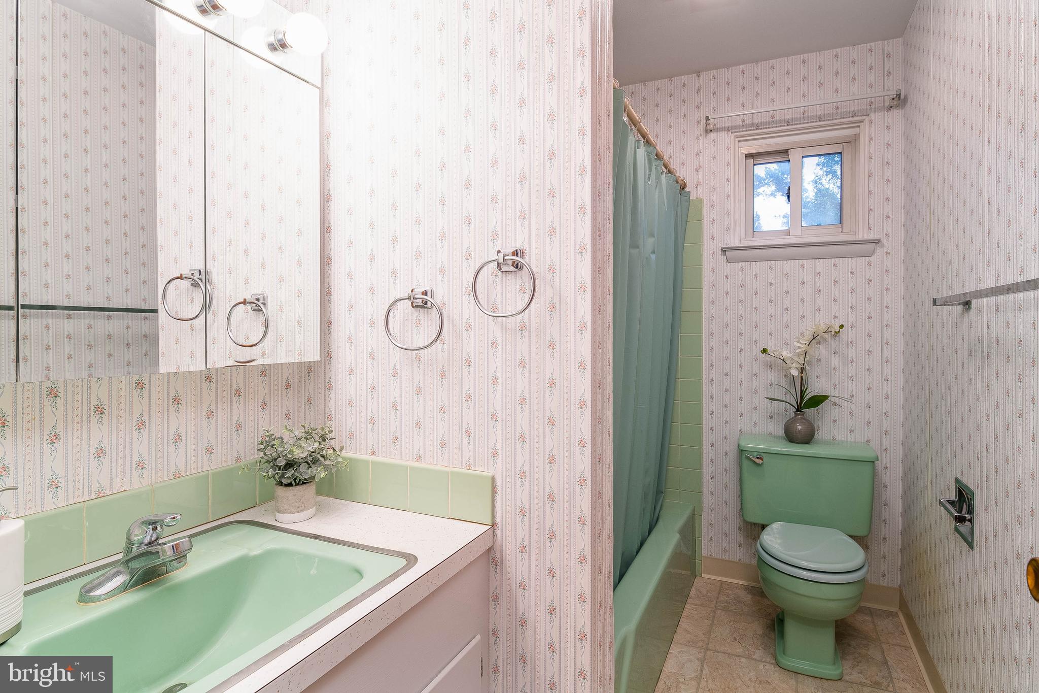 20 Cedarwood Road Reading, PA 19610 - Photo 14 of 35 Gallery Image 14