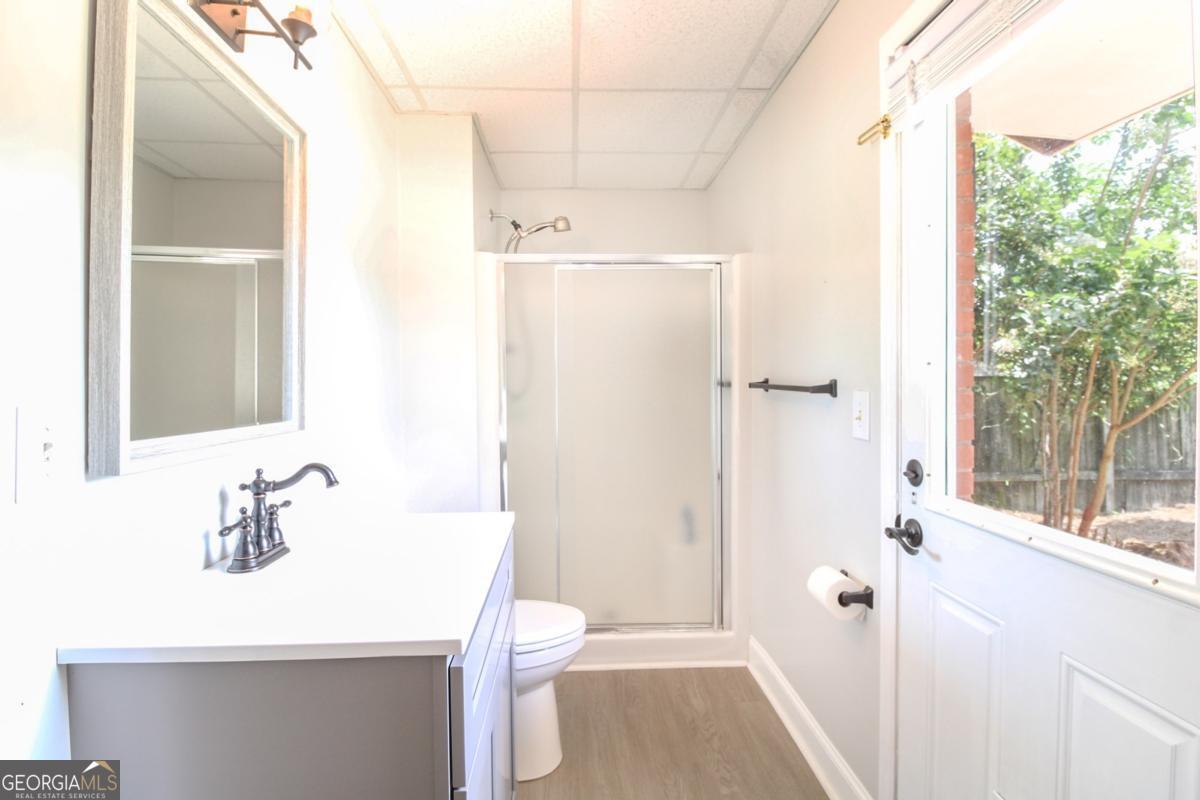 1380 Sunset Ridge Watkinsville, GA 30677 - Photo 43 of 74 a bathroom with a sink and a mirror