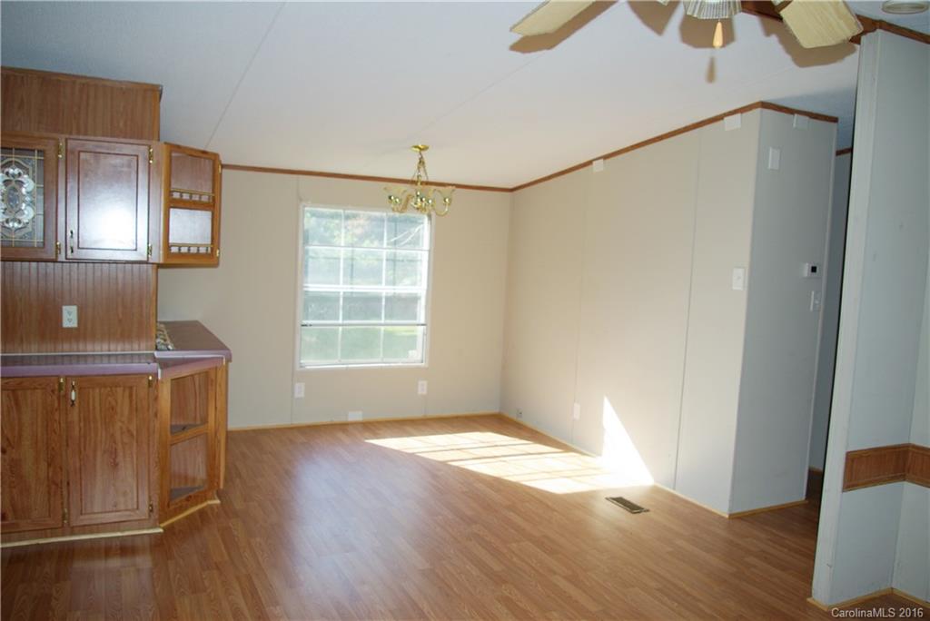 6146 Hightower Road Great Falls, SC 29055 - Photo 6 of 17 Gallery Image 6