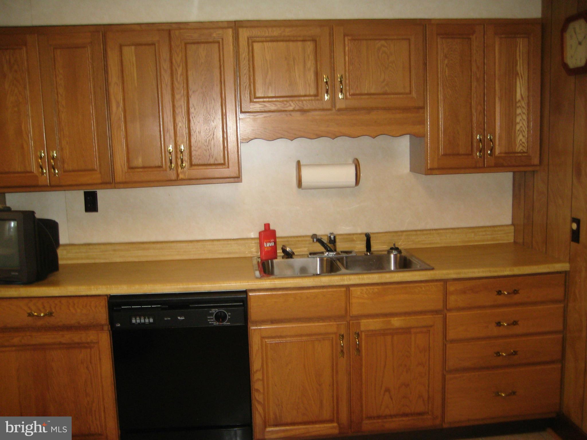 1000 Trimble Road Joppa, MD 21085 - Photo 4 of 20 Kitchen