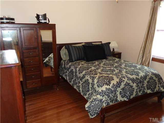 812 Ivanhoe Drive Raleigh, NC 27615 - Photo 12 of 25 Photo 12