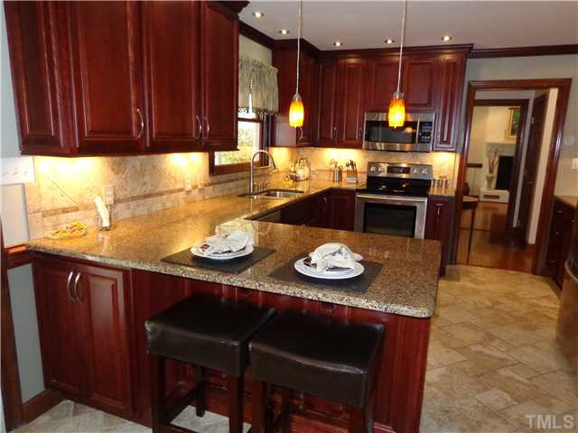 812 Ivanhoe Drive Raleigh, NC 27615 - Photo 4 of 25 Photo 4