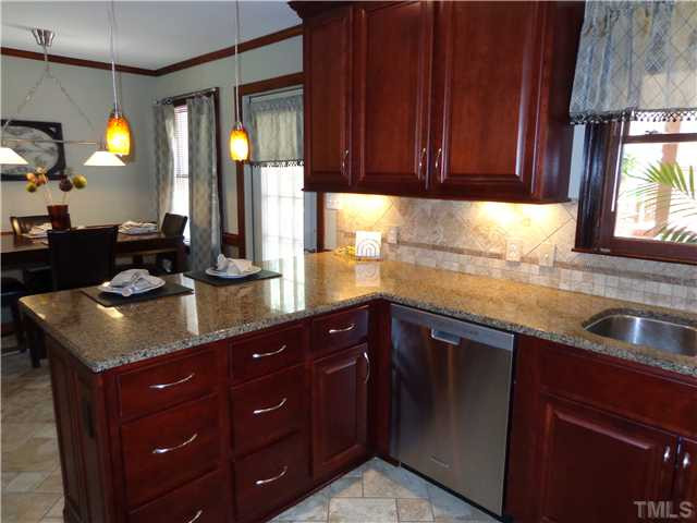 812 Ivanhoe Drive Raleigh, NC 27615 - Photo 5 of 25 Photo 5