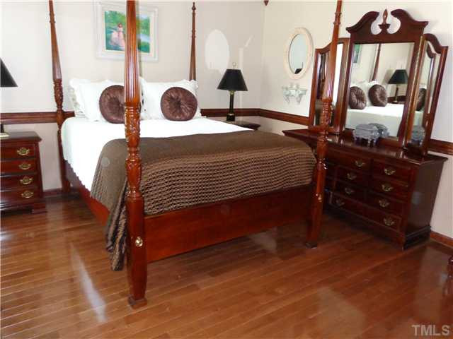 812 Ivanhoe Drive Raleigh, NC 27615 - Photo 10 of 25 Photo 10
