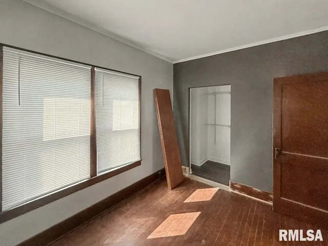 $159,900 | 113-115 McCann Street, Benton, IL 62812