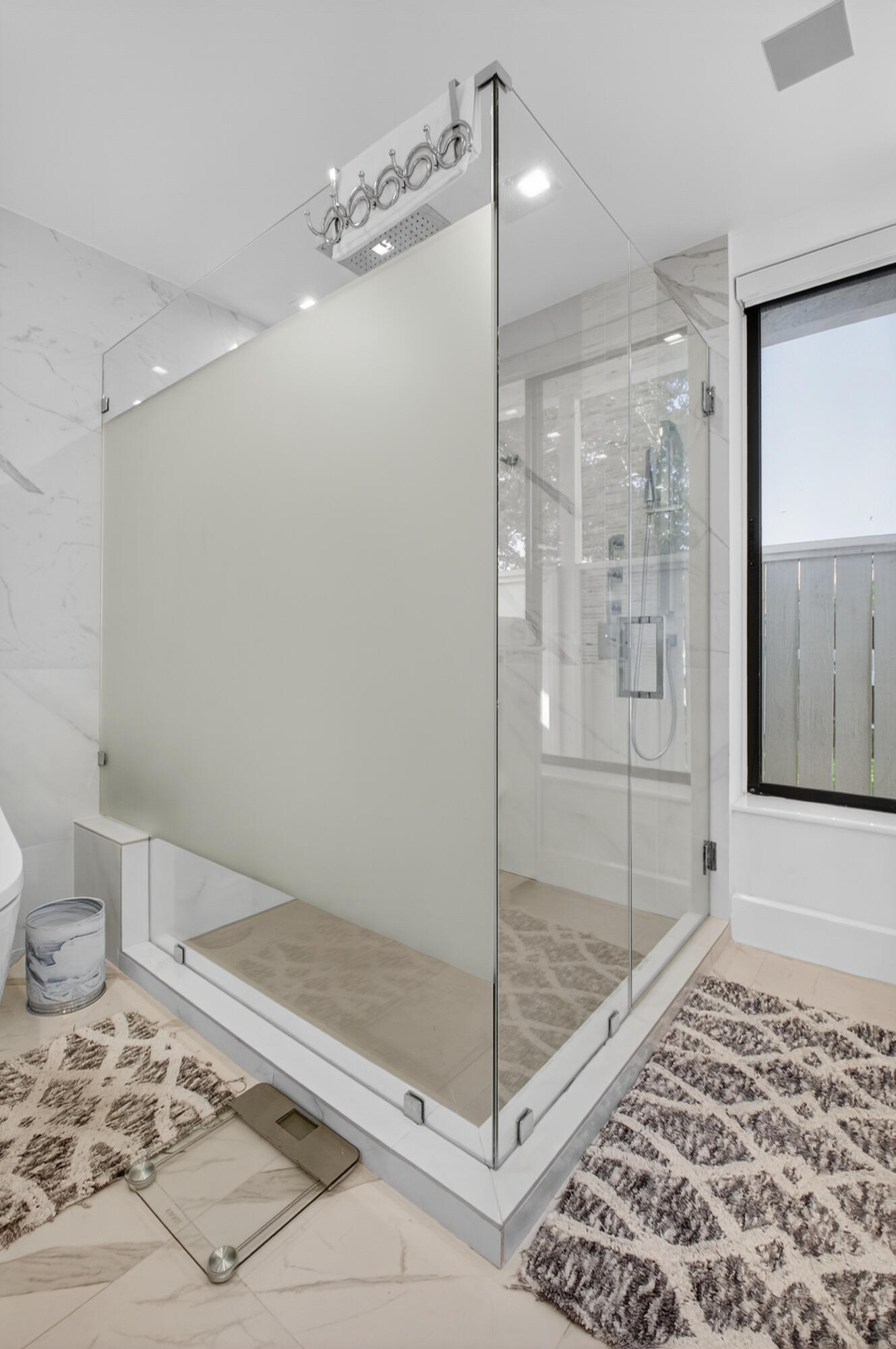 19297 Sabal Lake Drive, Unit 5072 Boca Raton, FL 33434 - Photo 19 of 59 SHOWER