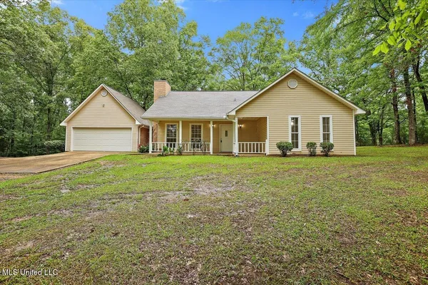 $270,000 | 1554 Orchard Wood Road, Terry, MS 39170