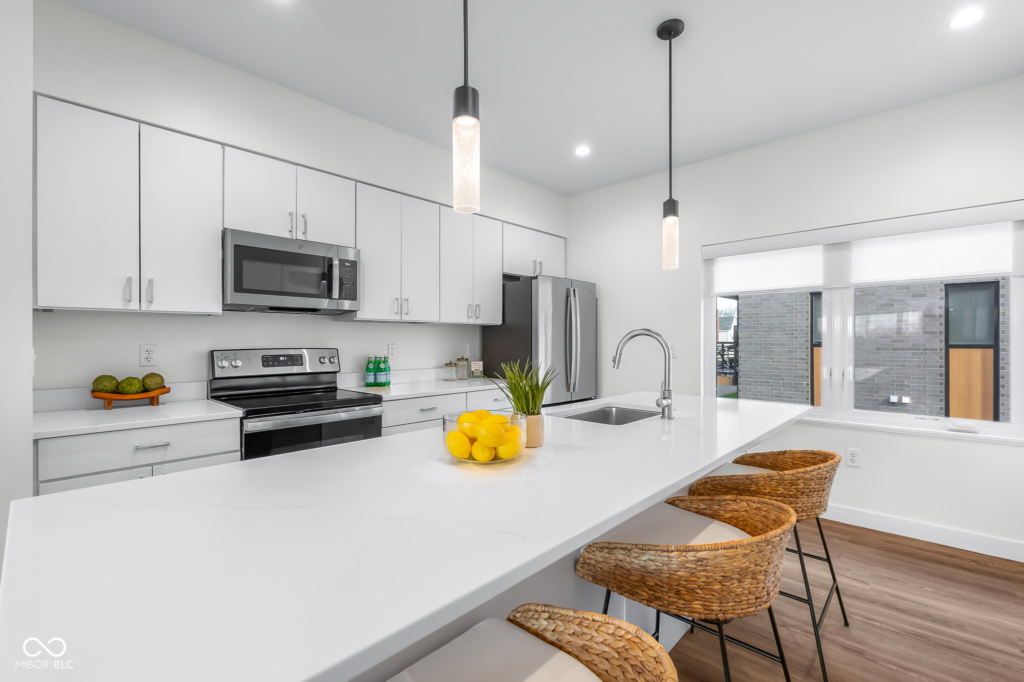 806 7th Street Columbus, IN 47201 - Photo 11 of 44
