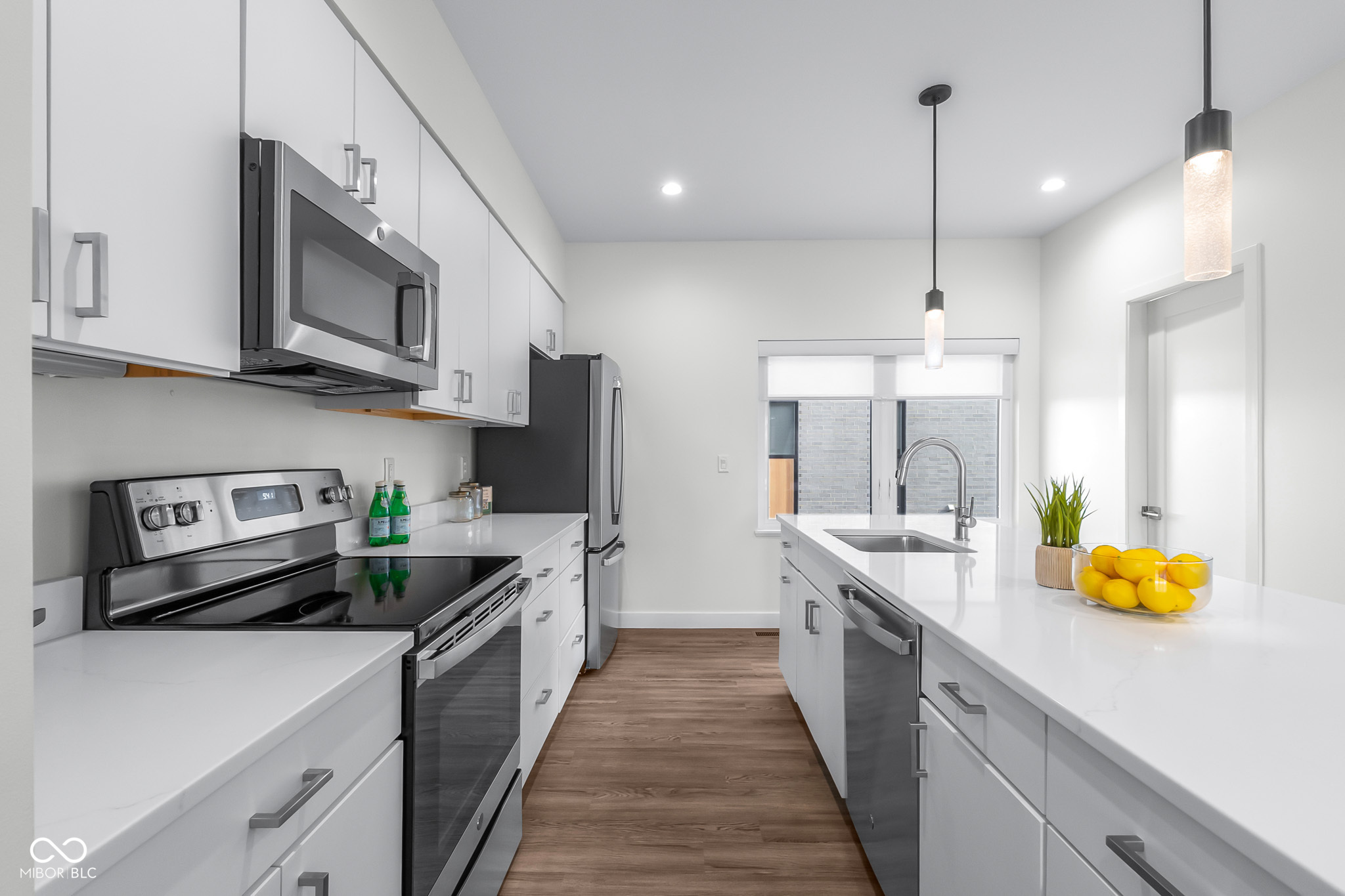 806 7th Street Columbus, IN 47201 - Photo 13 of 44