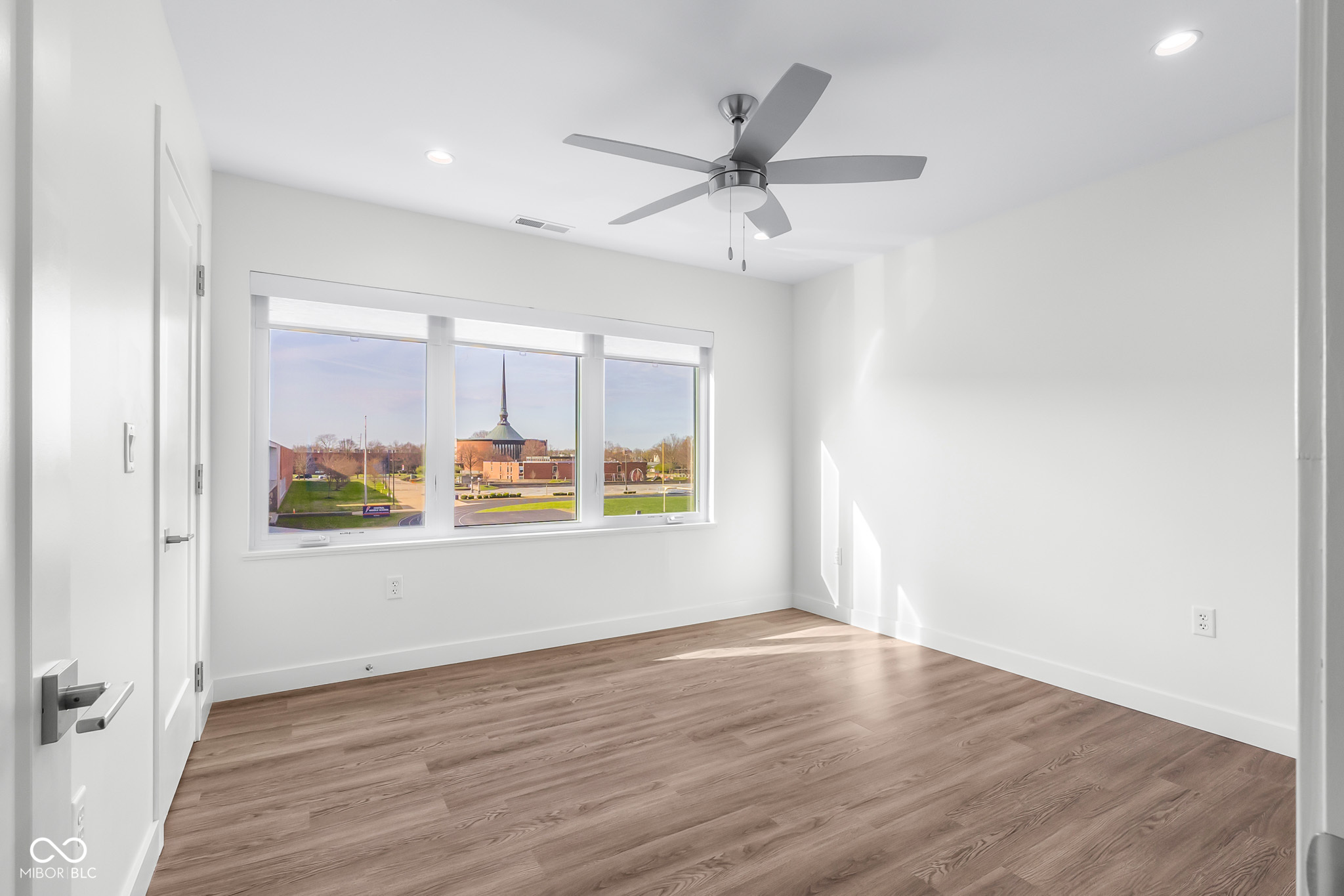 806 7th Street Columbus, IN 47201 - Photo 34 of 44