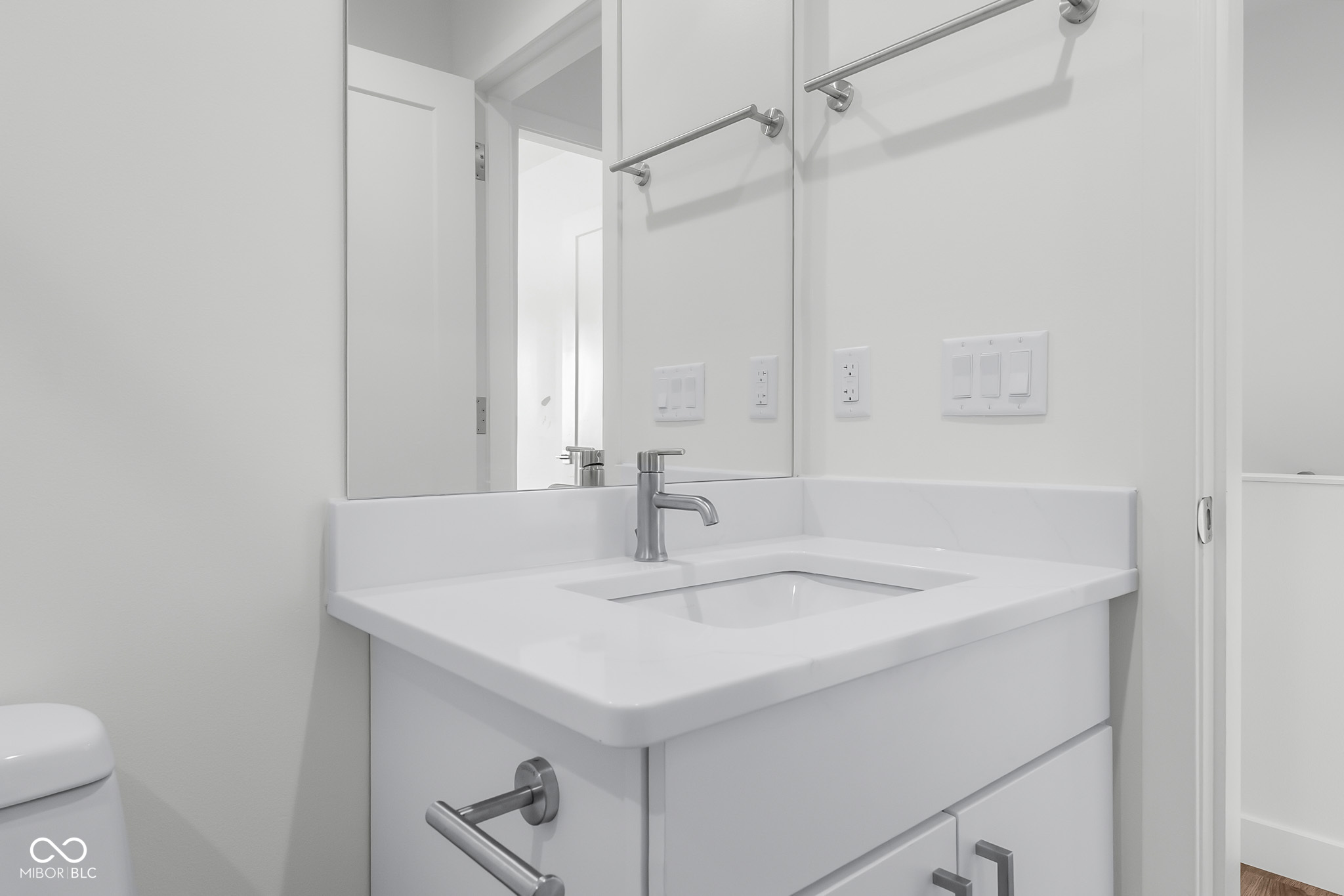 806 7th Street Columbus, IN 47201 - Photo 38 of 44